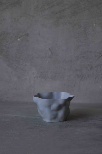Керамическая ваза Бора голубая из фаянса